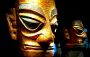 Is the appearance of bronze mask which found in Sanxingdui a human being or an alien ?